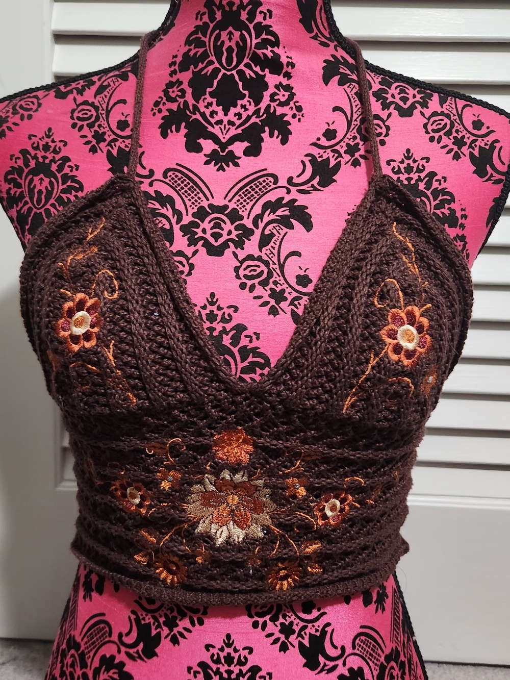 Romwe Crocheted Knit Halter Crop Top - Picture 9 of 13